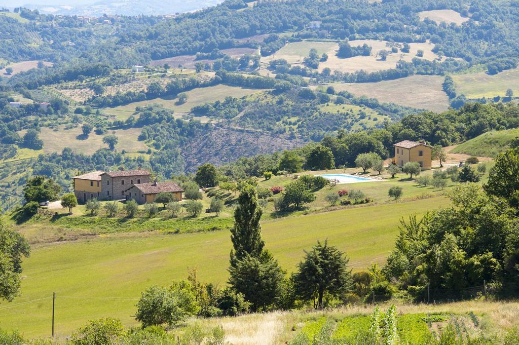 Agriturismo Tenuta Di Biscina Exteriör bild