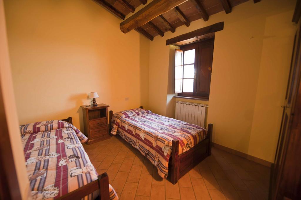 Agriturismo Tenuta Di Biscina Rum bild