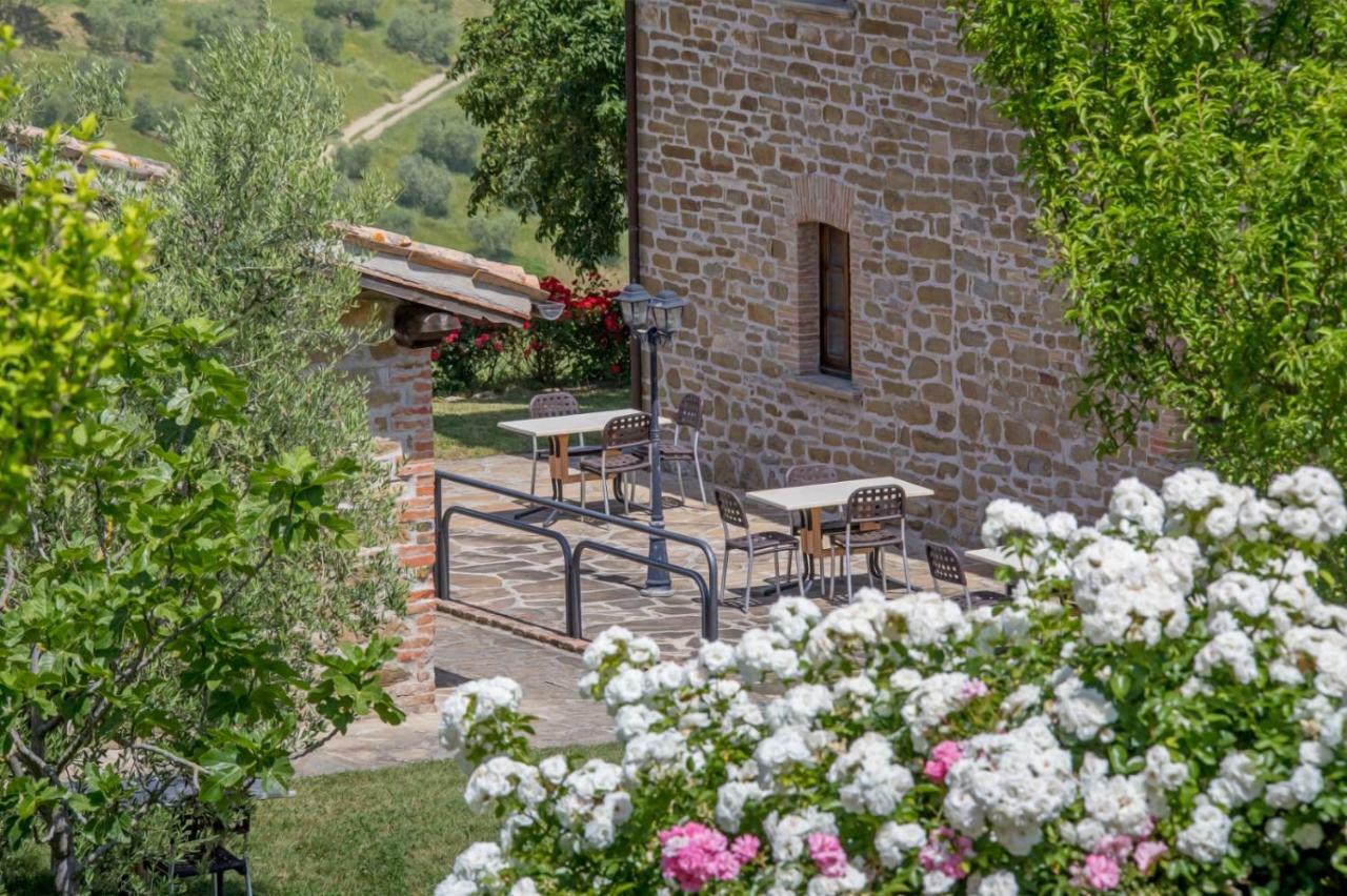 Agriturismo Tenuta Di Biscina Exteriör bild