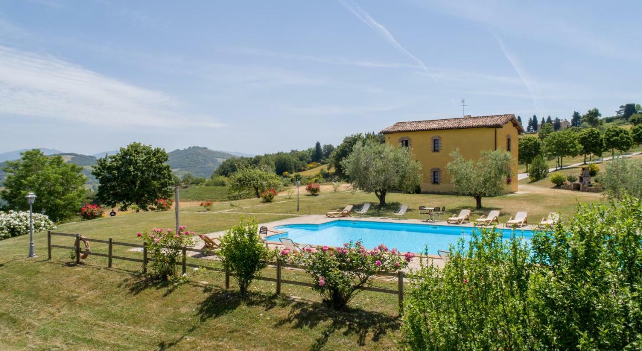 Agriturismo Tenuta Di Biscina Exteriör bild